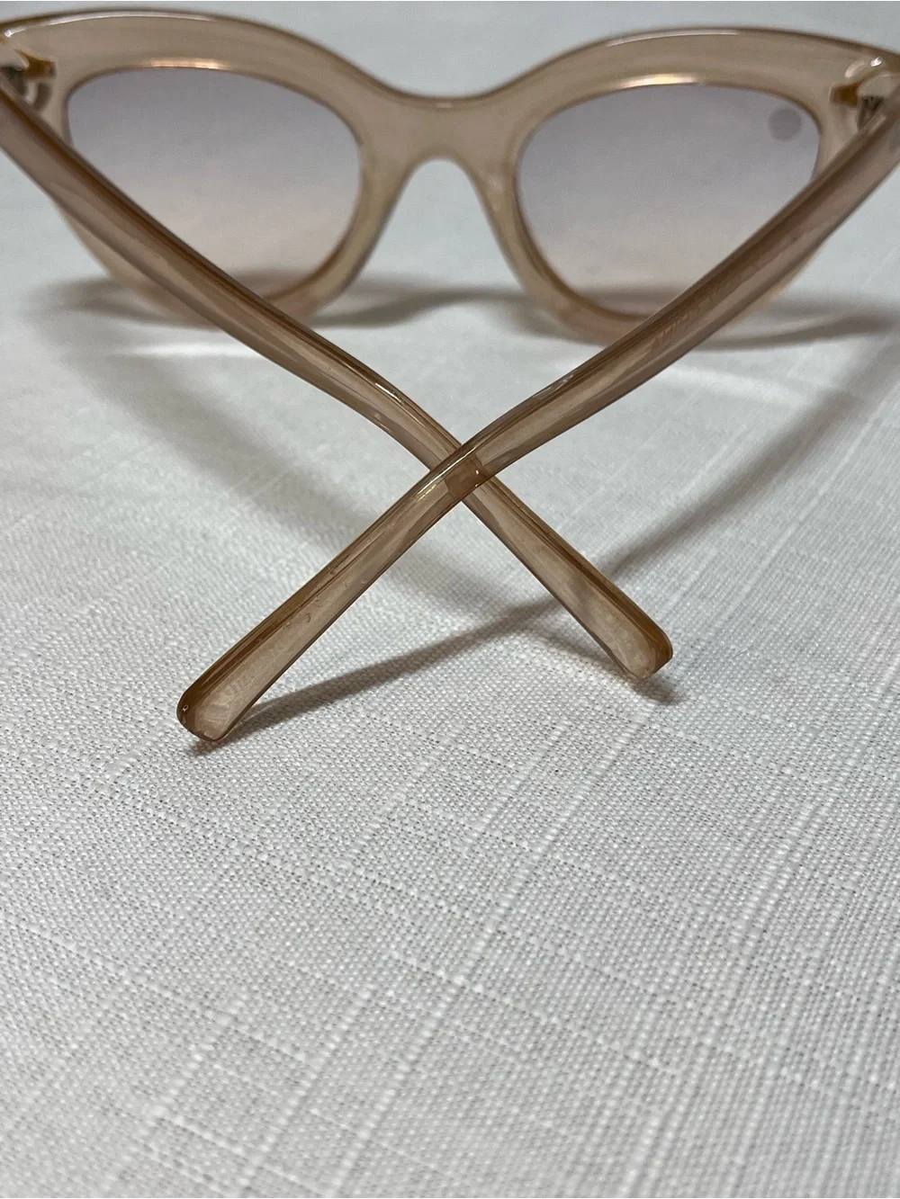 SolarX Cat Eye Sunglasses Nude Translucent Ombré’ UV400 lens + Case
